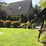 Wendrik Hoeve Bed & Stables * אמסט